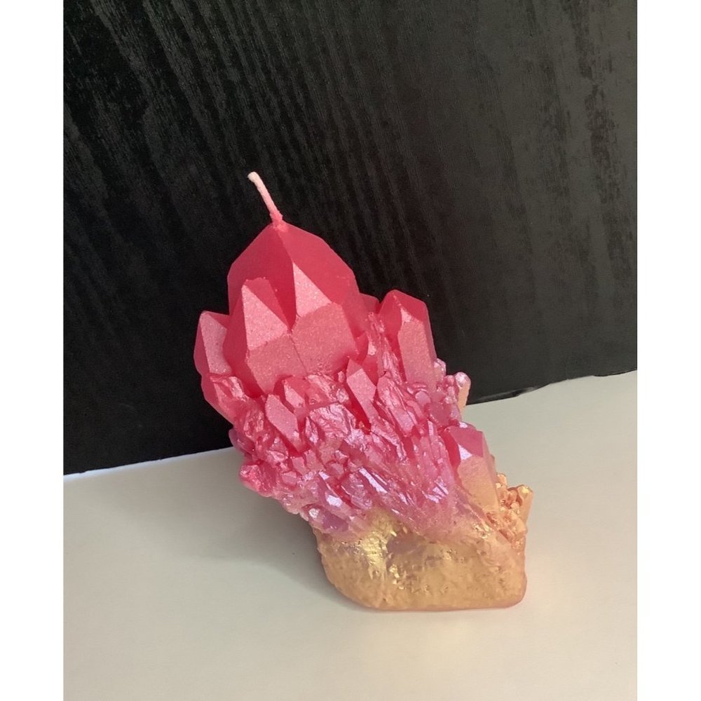 NEW Pink & Gold Quartz Formation Shaped Candle - Picture 4 of 4